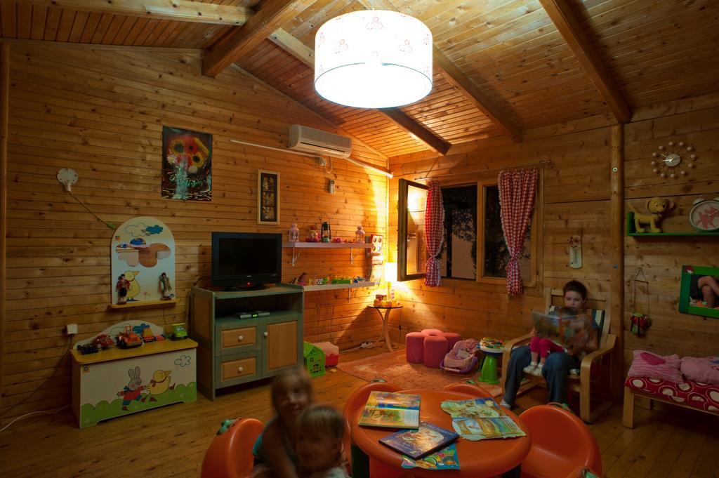 Hotel Rivijera Petrovac Εξωτερικό φωτογραφία